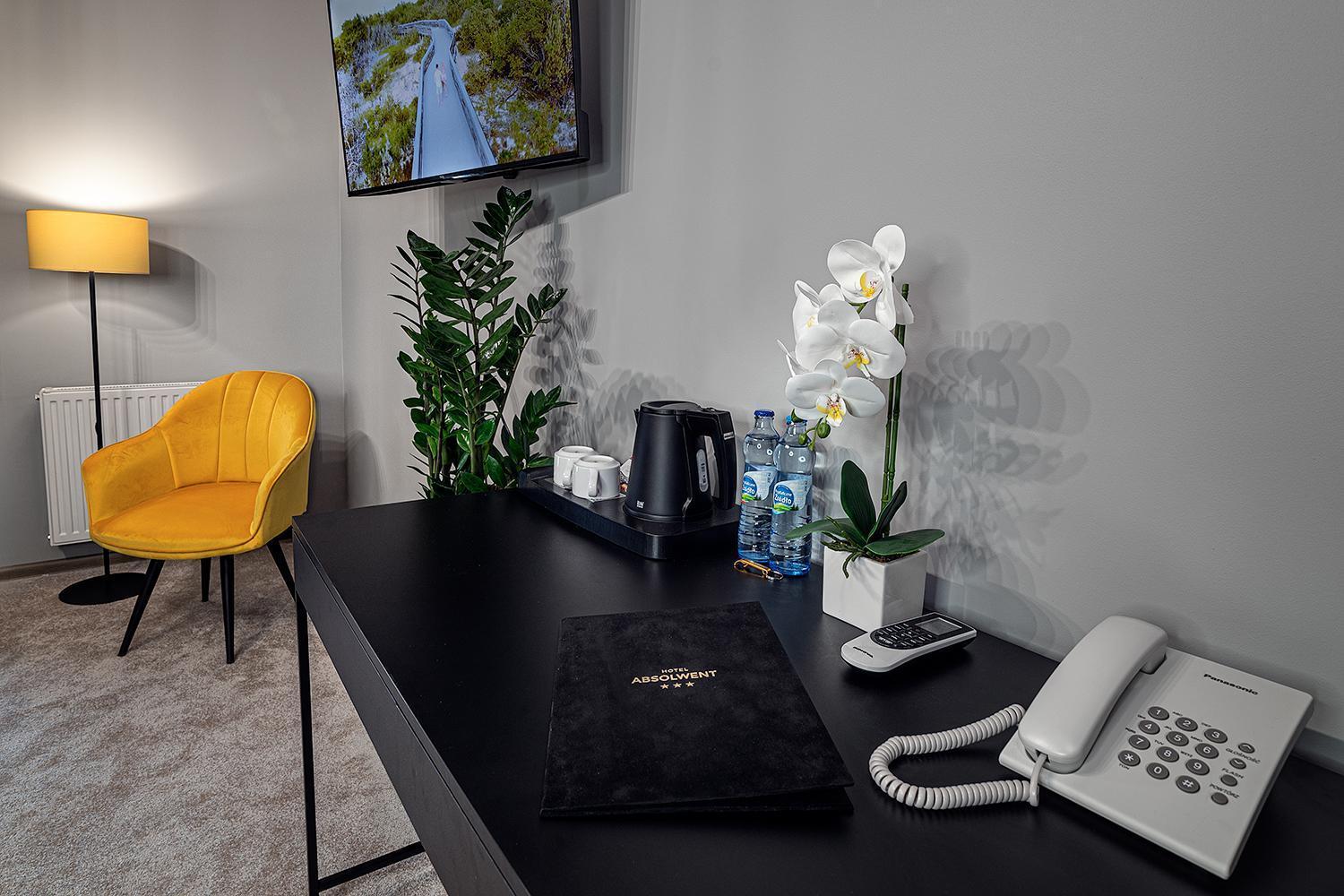 Hotel Absolwent Gostyń 外观 照片