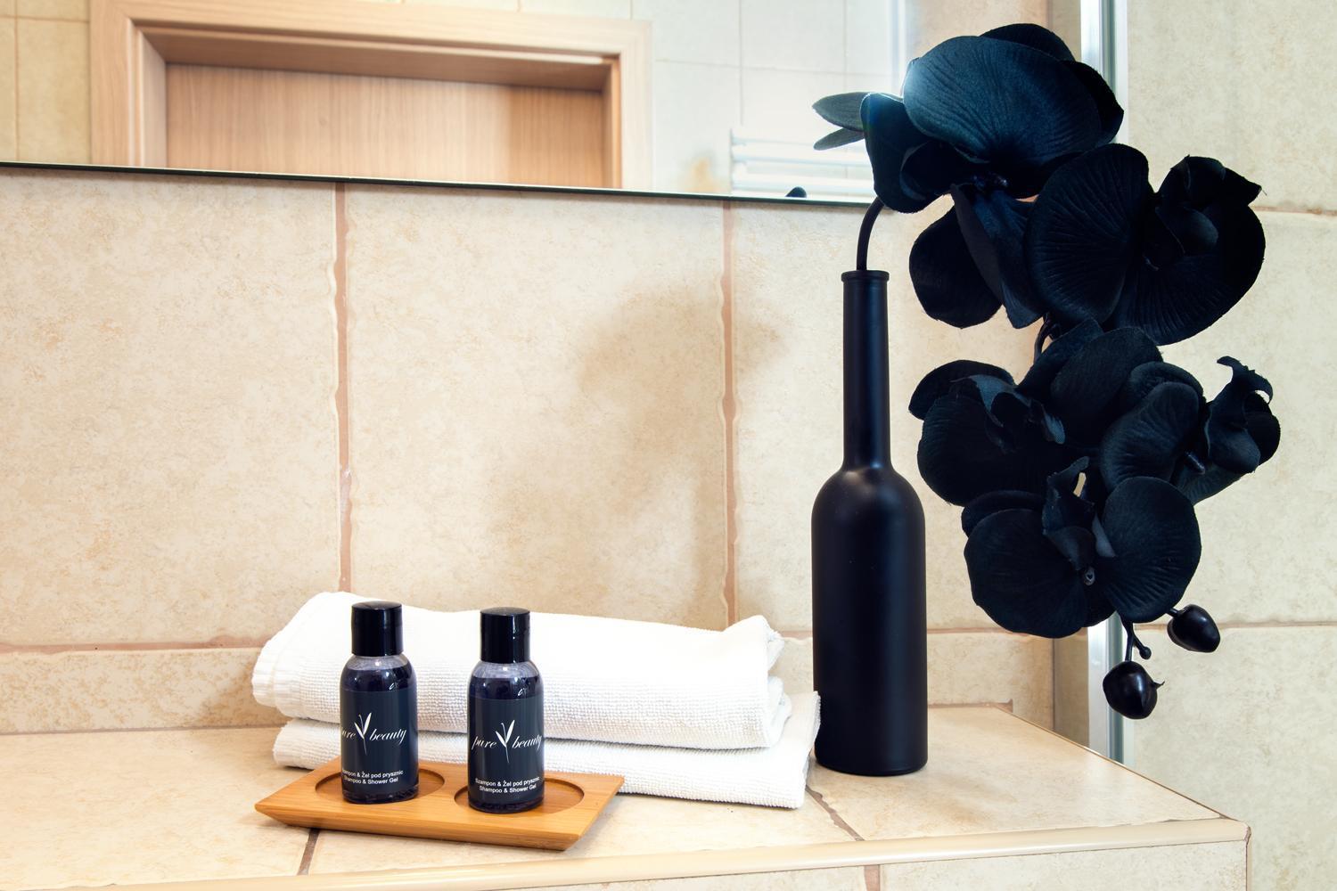 Hotel Absolwent Gostyń 外观 照片