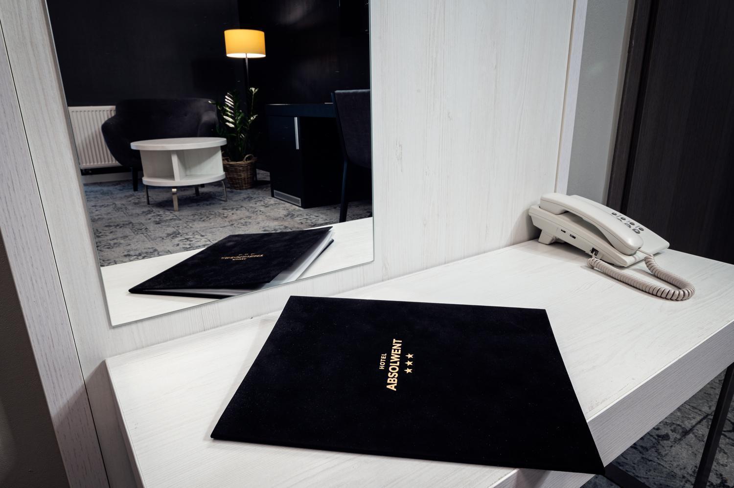 Hotel Absolwent Gostyń 外观 照片