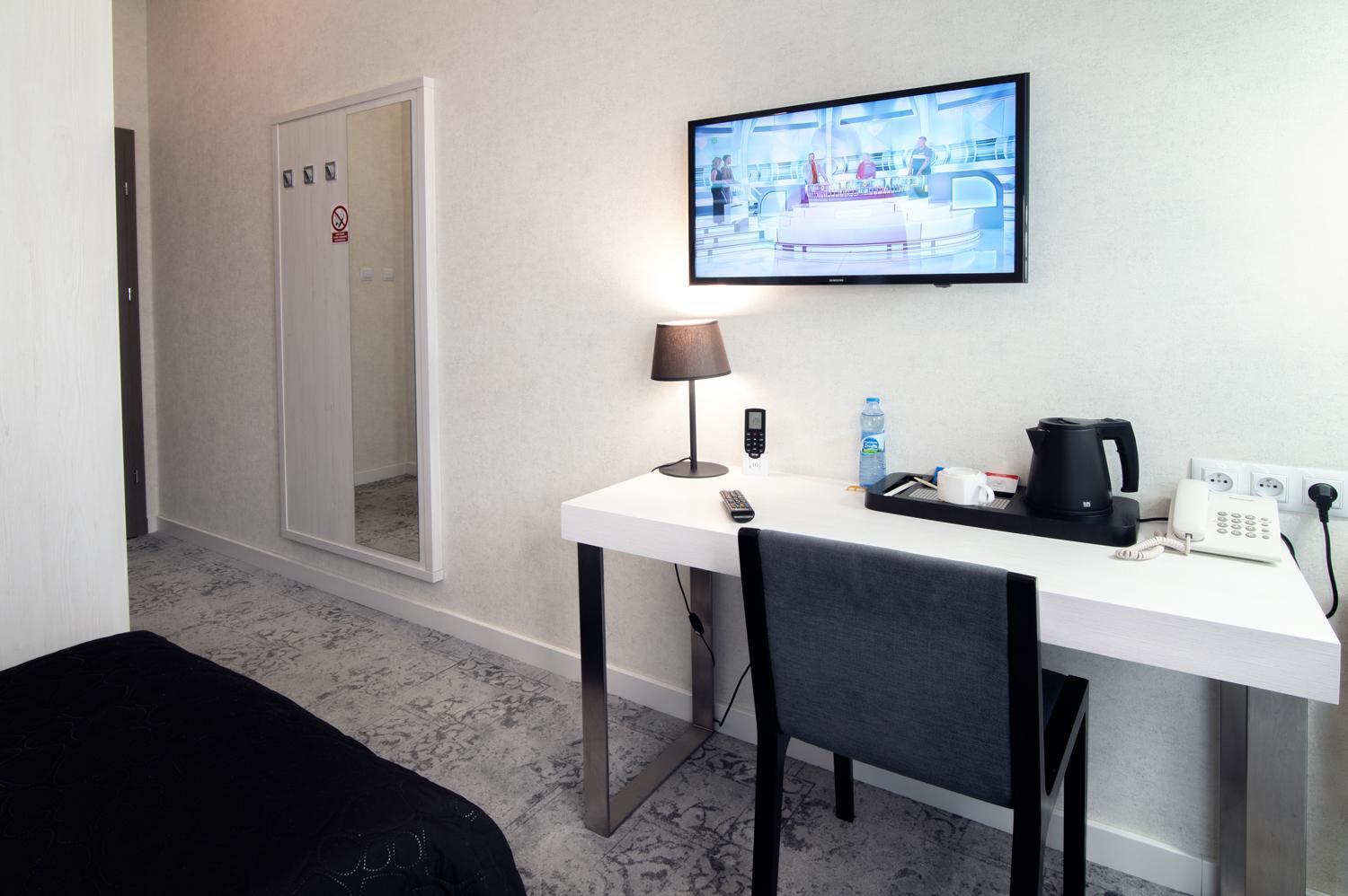 Hotel Absolwent Gostyń 外观 照片